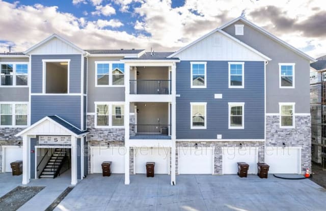 323 W 435 N - 323 West 435 North, Vineyard, UT 84059