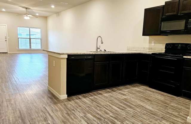 3 bedroom townhome in the Cooper school district Gallery 4