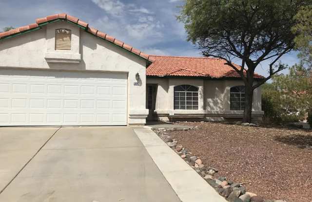 9360 North Waxwing Court - 9360 North Waxwing Court, Pima County, AZ 85742