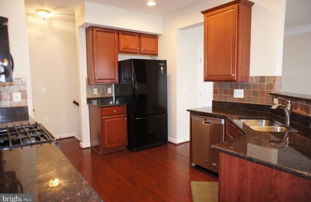 13618 VENTURI LN #167 Gallery 4