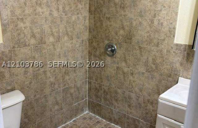 54 SW 62nd Ct Gallery 4