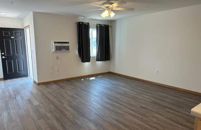 921 Adams Court - 713 Gallery 3