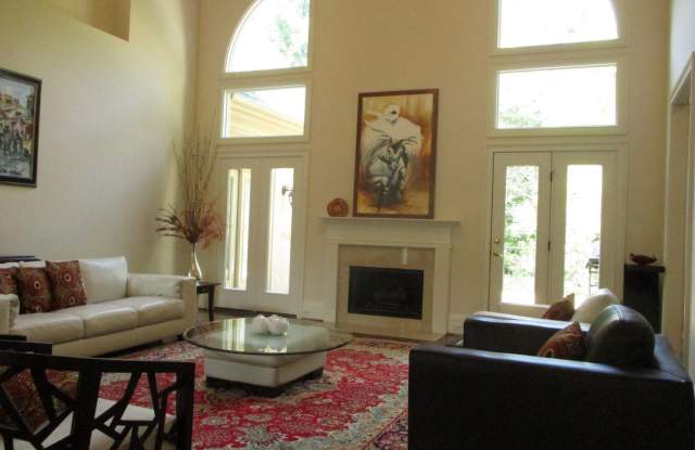 6914 Linkside Court Gallery 3