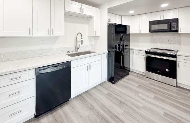 Beautifully Renovated 2 Bedroom Condo in Desirable Mission Plaza Complex w/ Balcony! - 10767 San Diego Mission Road, San Diego, CA 92108 Beautifully Renovated 2 Bedroom Condo in Desirable Mission Plaza Complex w/ Balcony! - 10767 San Diego Mission Road, San Diego, CA 92108
