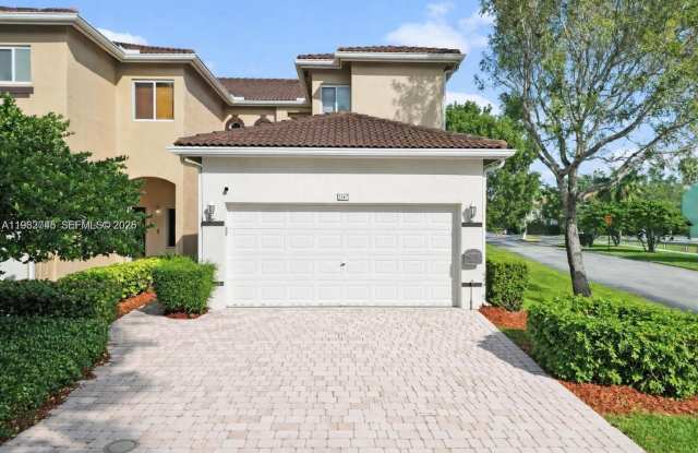 2467 SE 19th St photos photos