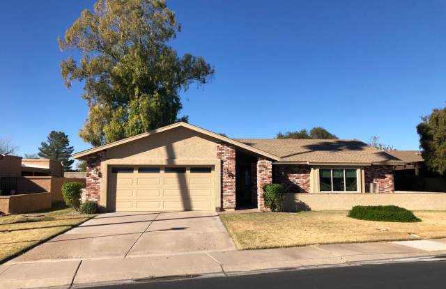 Welcome to this charming 2-bedroom, 2-bathroom house located in Leisure World a 45+ Active Adult Resort Community. Available April 19, 2025 through January 2025! photos photos
