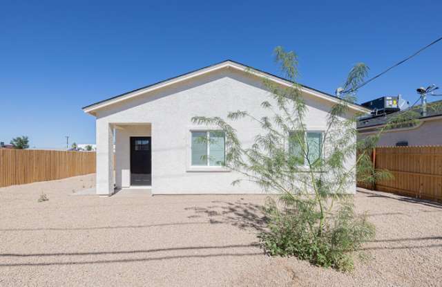 1519 West McKinley Street Gallery 2