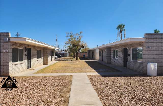 2001 W TURNEY Avenue unit: 6 photos photos