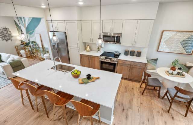 3 Bed | 3.5 Bathroom | 1626 Sq Ft | $3,400 photos photos
