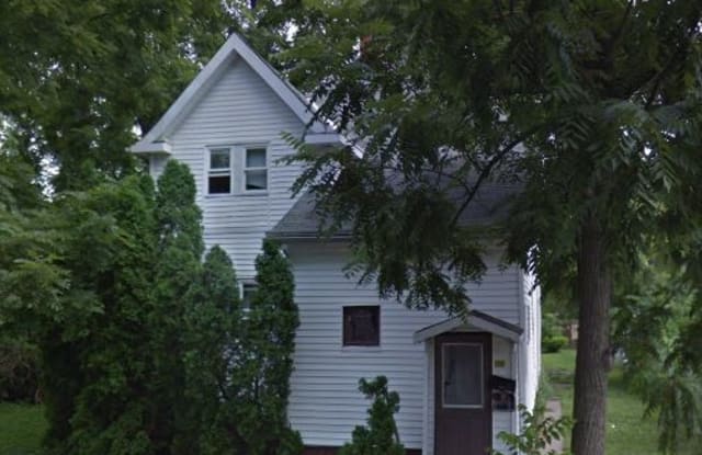 306 E Maywood Ave - 306 East Maywood Avenue, Peoria, IL 61603
