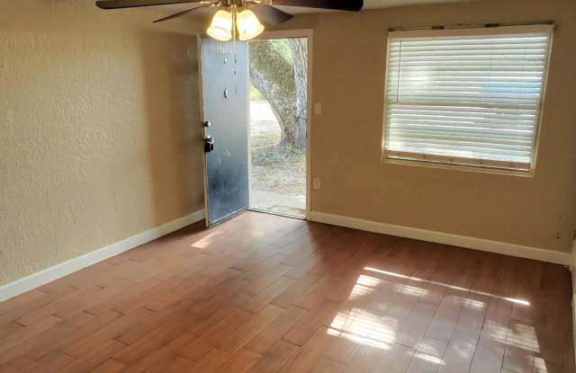 37221 Marlu Ln Gallery 4