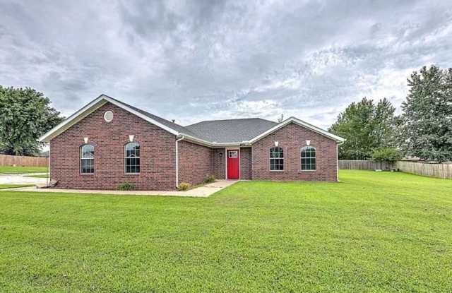 Beautiful 3 Bedroom, 2 Bathroom Home in Centerton, AR!!! photos photos