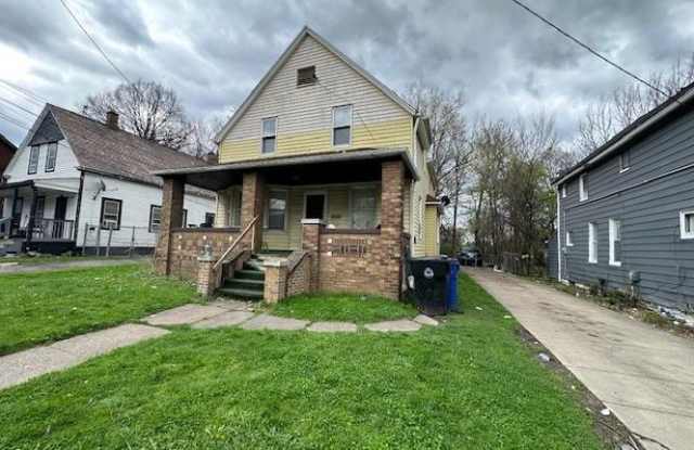 9710 Aetna Road Gallery 1