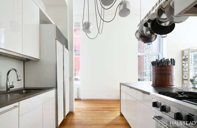 89 Greene Street Gallery 4