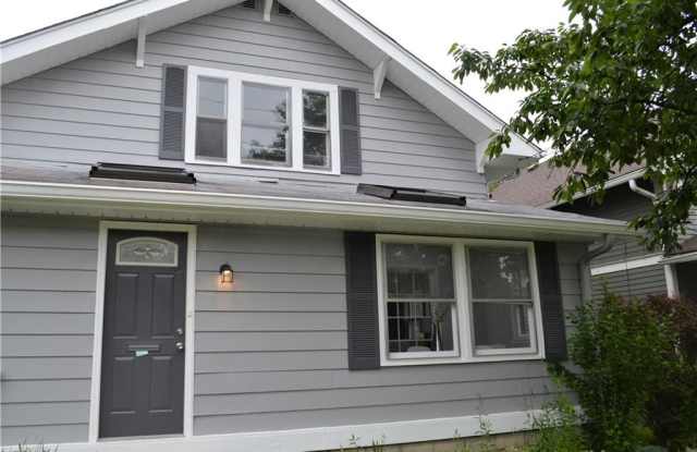 33 North Arlington Avenue Gallery 2