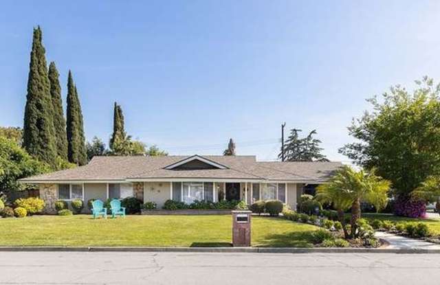 Spacious Single-Level North Tustin Ranch Home with Pool & Solar photos photos