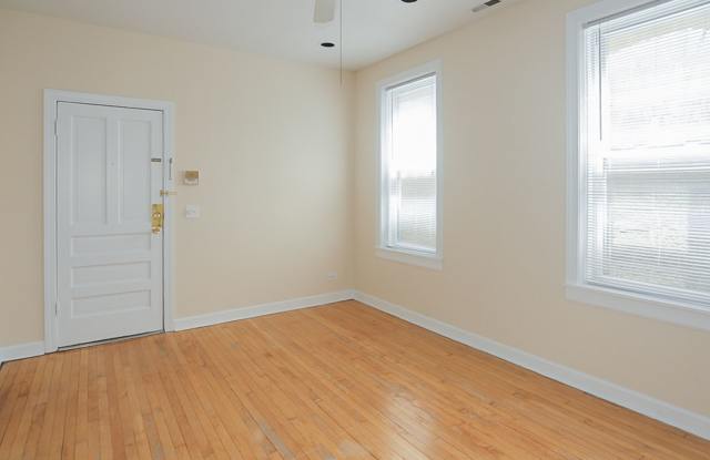 2318 North Southport Ave. Apt. Gallery 2