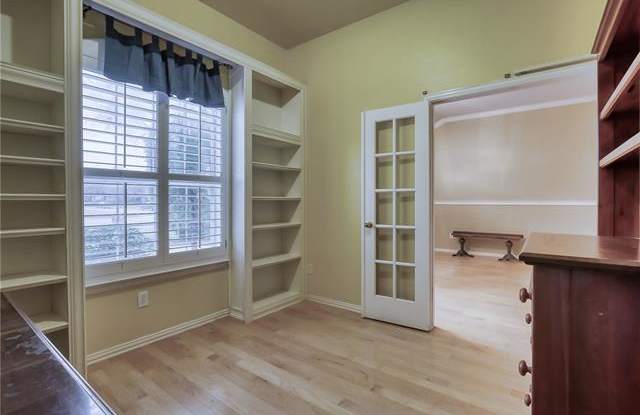 4708 Lotus Circle Gallery 4