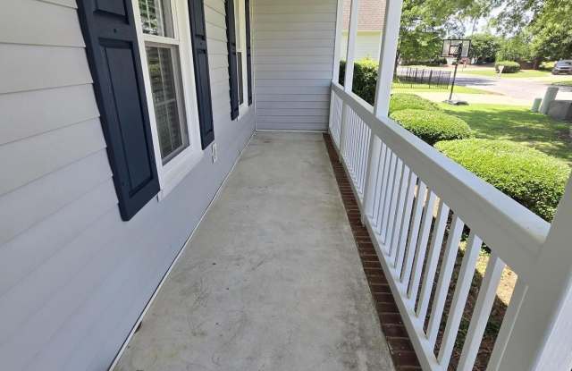 102 White Oak Drive Gallery 4