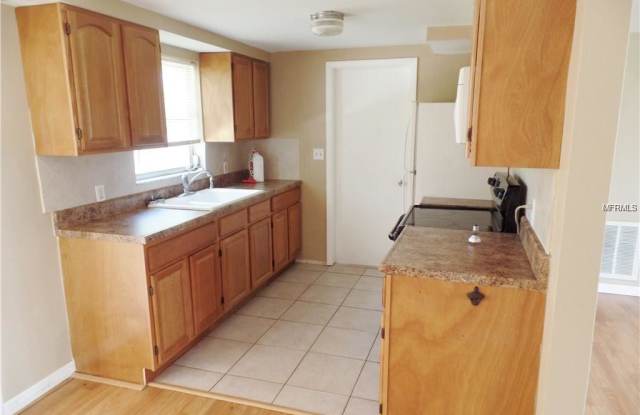 7138 ASHWOOD DRIVE Gallery 2