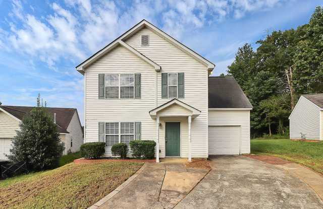 Beautiful Four Bedroom Home in Thompson Glen Subdivision! - 3215 Irwin Valley Court, Charlotte, NC 28269