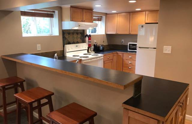 6017 35th Ave NE - 6017 35th Avenue Northeast, Seattle, WA 98115