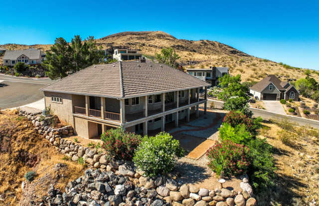 5 Bed, 3 Bath, 3 Car Garage, Amazing Views photos photos