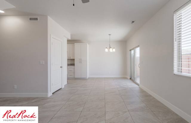 Newer Build! 3 Bedroom, 2.5 Bathroom with a 2 car garage! photos photos