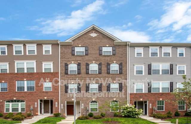 10936 PRESIDENTIAL PKWY Gallery 1
