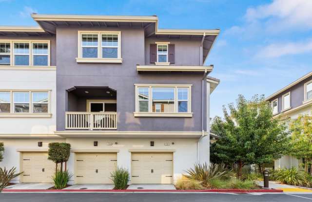 Beautiful 2 bed 3 bath townhouse in Sunnyvale Gallery 1