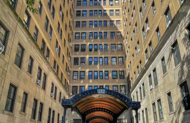 3520 N Lake Shore Drive - 3520 North Lake Shore Drive, Chicago, IL 60657