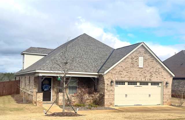 611 Lily Dr photos photos