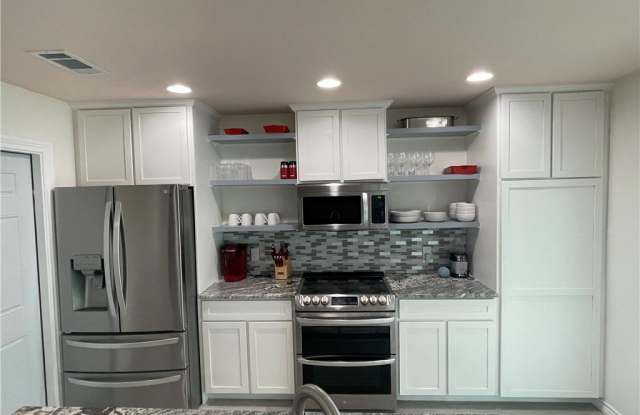 15333 Isabella Court Gallery 4