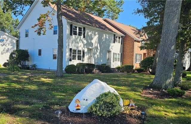 107 Forestwood Drive - 107 Forestwood Drive, North Providence, RI 02904