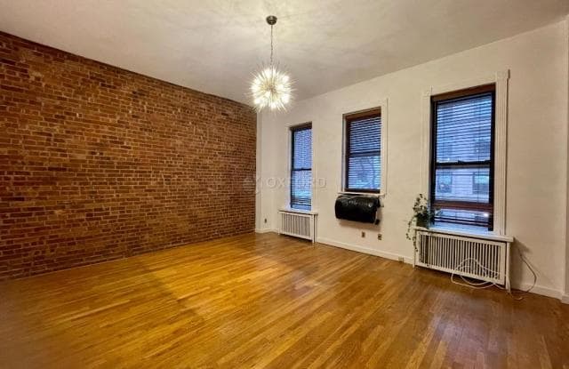 214 West 71st Street Gallery 3