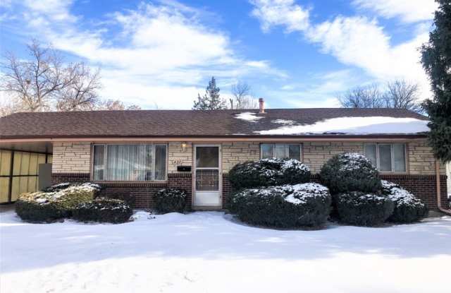 458 Kingston Street - 458 Kingston Street, Aurora, CO 80010