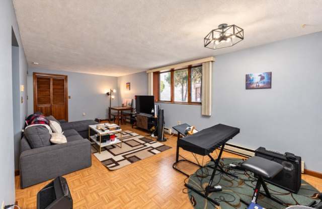 48 Villa Ave. Gallery 1