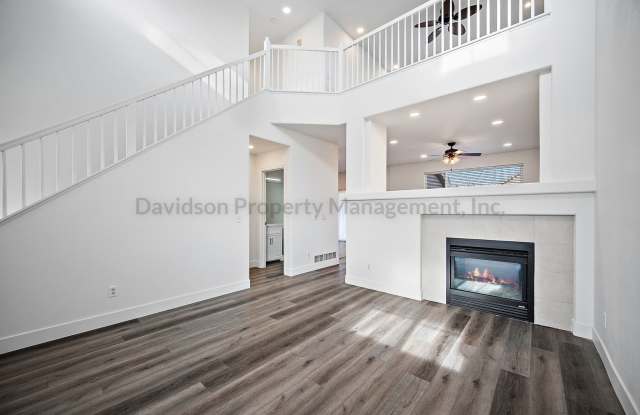 Stunning 5 Bedroom House in Peyton Gallery 3