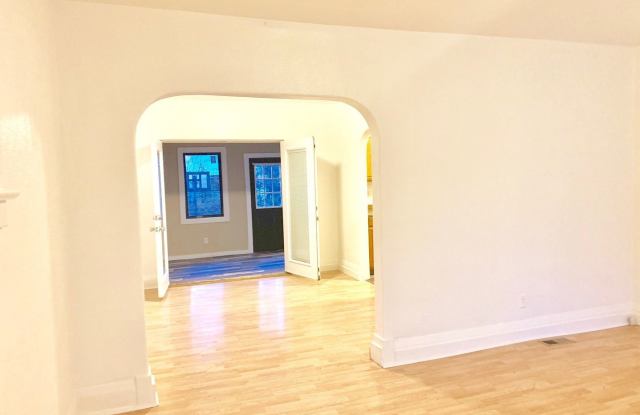 2020 Airline Ave Gallery 4