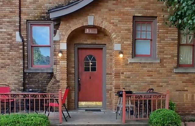 Start The New Year Here. Studio Apartment in Paseo - 512 Northwest 27th Street, Oklahoma City, OK 73103