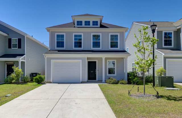 Modern Comfort with Fenced Backyard in the Heart of Lexington photos photos