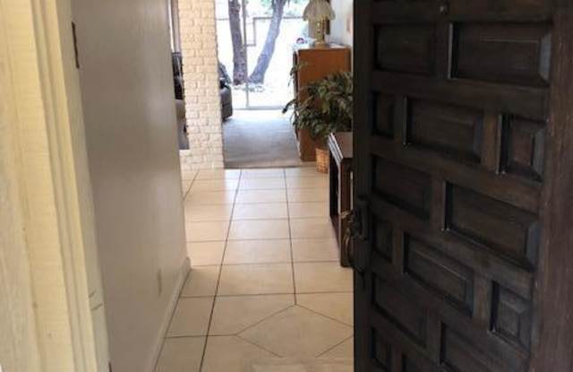 5850 N SCOTTSDALE Road Gallery 3