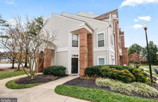 7006 ELLINGHAM Circle unit: 49 photos photos