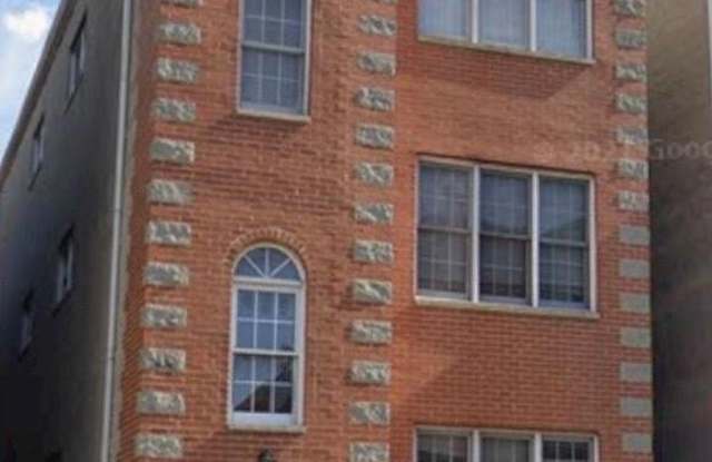 1520 W Superior Street unit: G photos photos