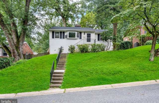 121 WHITMOOR Terrace Gallery 1