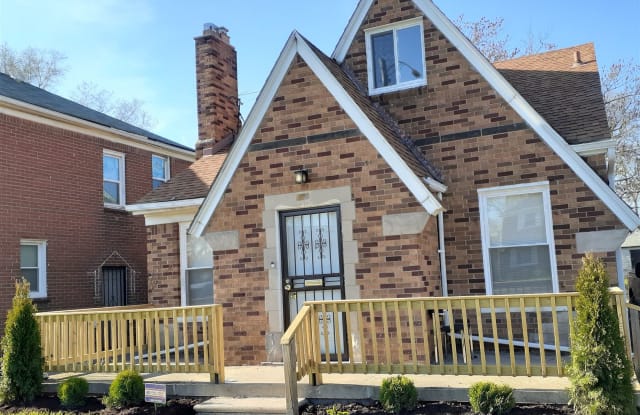 8720 W 7 Mile Rd - 8720 West 7 Mile Road, Detroit, MI 48221