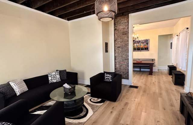 2456 Riverside Dr Gallery 4