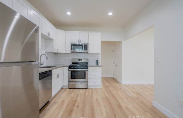 418 N Hill Avenue photos photos