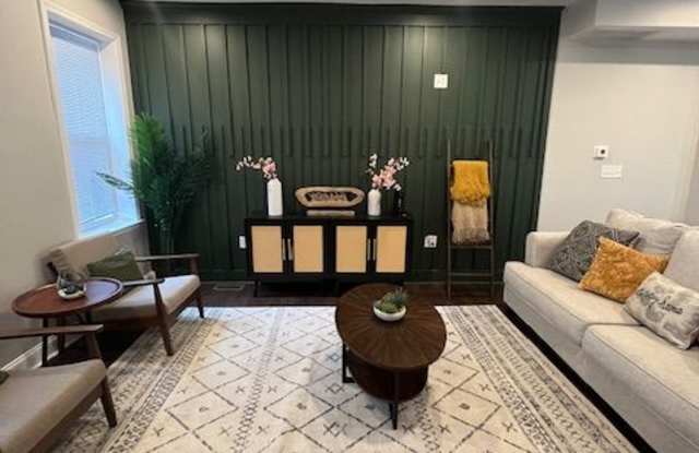 2313 West Lafayette Avenue - 1 photos photos