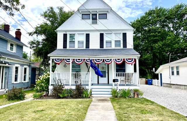784 Decatur Street - 784 Decatur Street, Vermilion, OH 44089